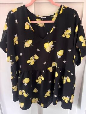 ChicSoul Lemon Print Babydoll Top 1XL NWOT Flowy V-Neck Summer Blouse